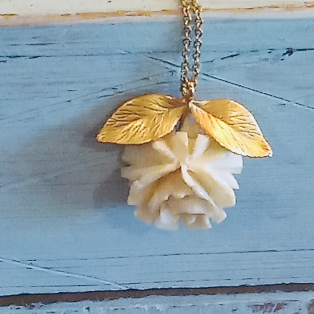 Vintage 12k GF K.L. Gold Filled Carved Rose Flower Pendant Necklace 18”